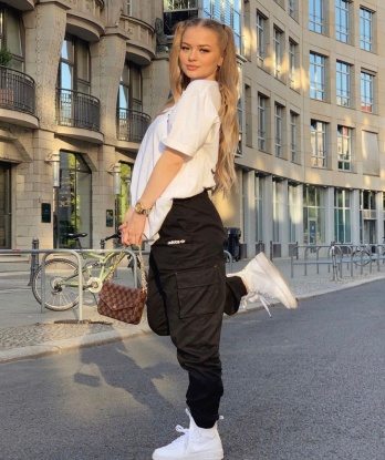 Анкета проститутки Елена - город Урма, 23 года, №12527